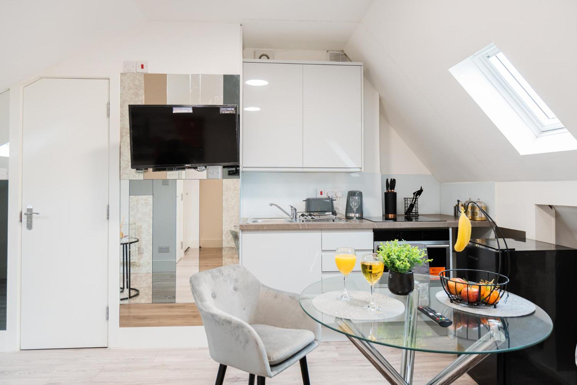 Spacious And Modern Studio In London G מראה חיצוני תמונה