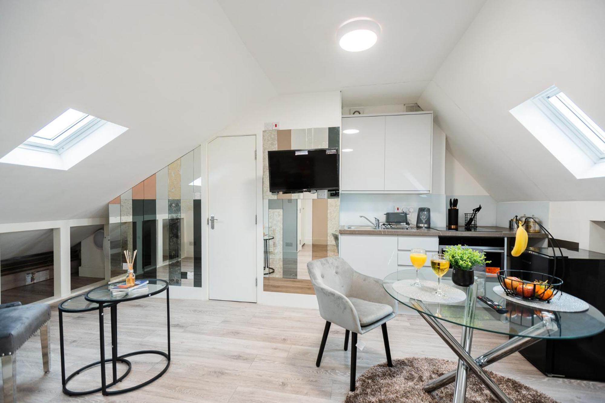 Spacious And Modern Studio In London G מראה חיצוני תמונה
