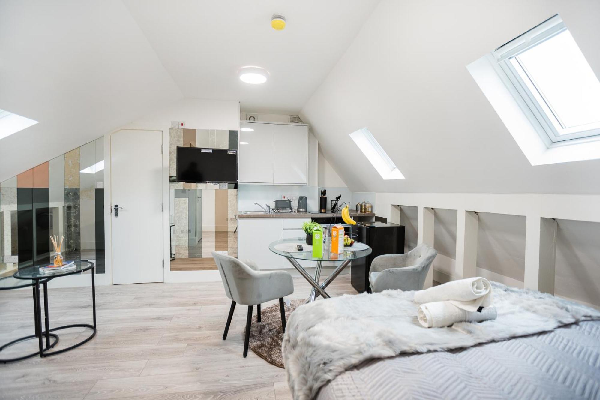 Spacious And Modern Studio In London G מראה חיצוני תמונה